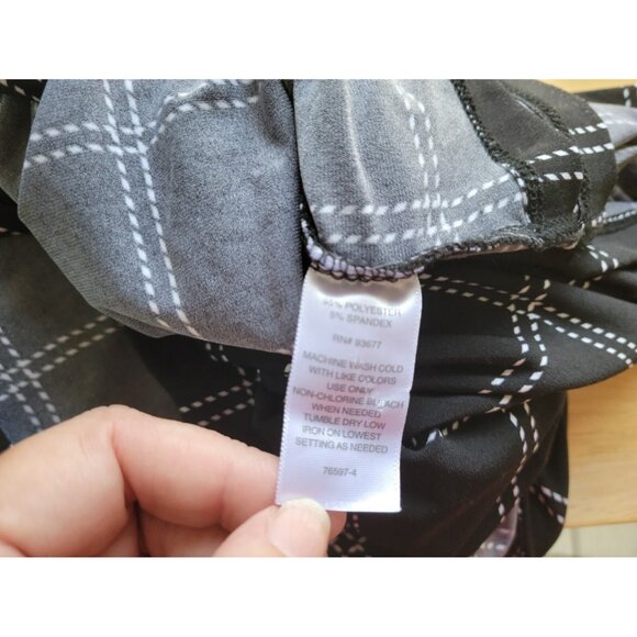 Liz Claiborne Womens Top XXL Plus Sleeveless Wrap Checkerboard Plaid PLA26E - Picture 8 of 8